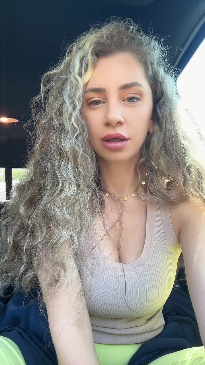 @Andreea Deea