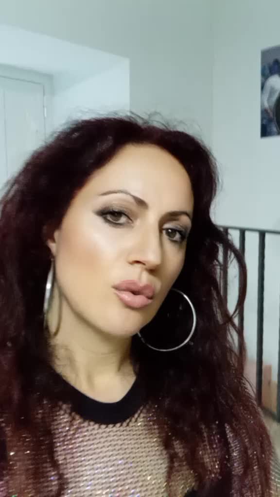 @Francesca Buffone890