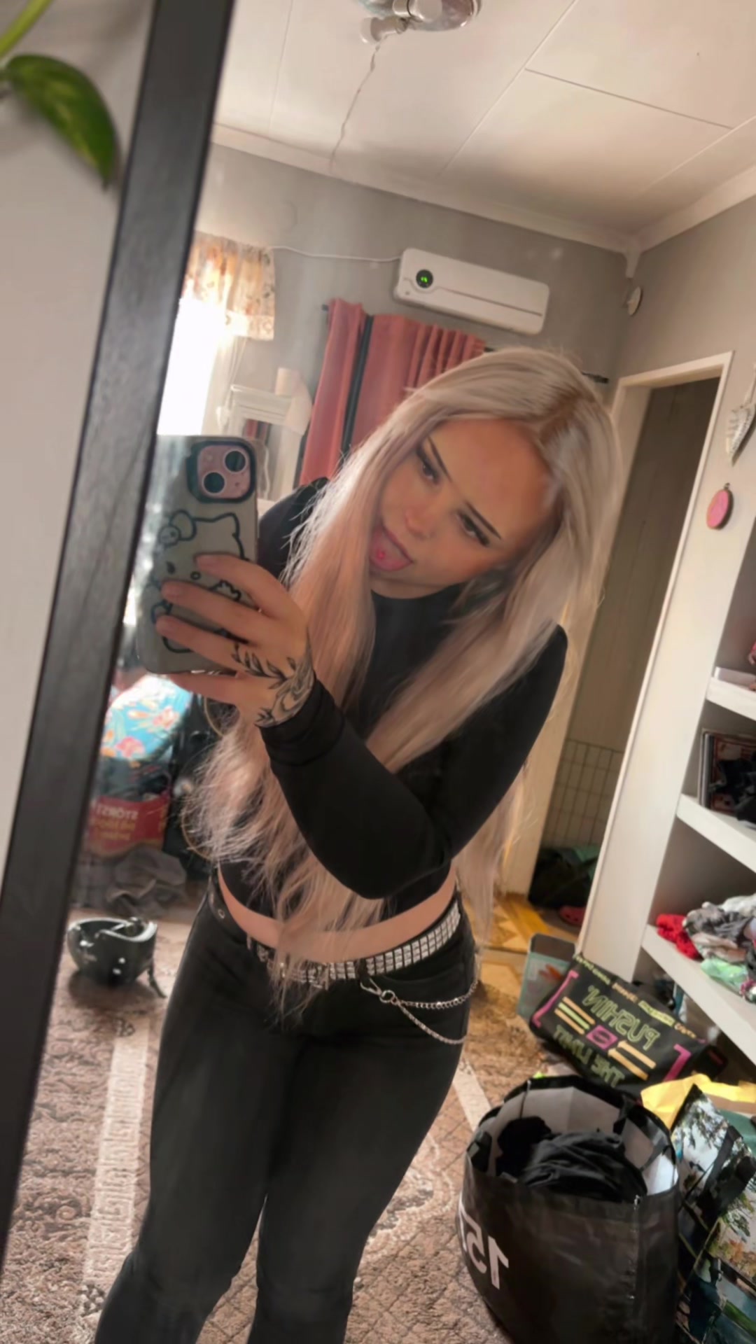 @𝐿𝒾𝓁𝓁𝓈𝓀𝒾𝓉𝑒𝓃🧸🎀