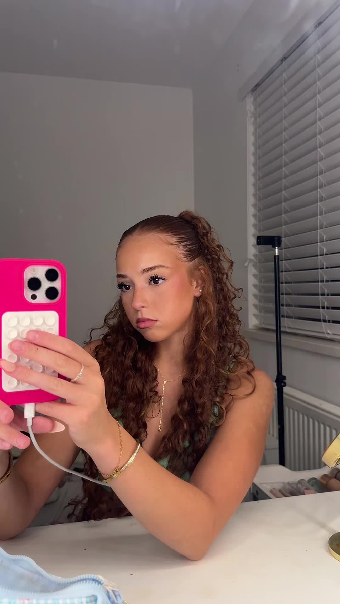 @𝐞𝐥𝐢 𝐦𝐞𝐥𝐨