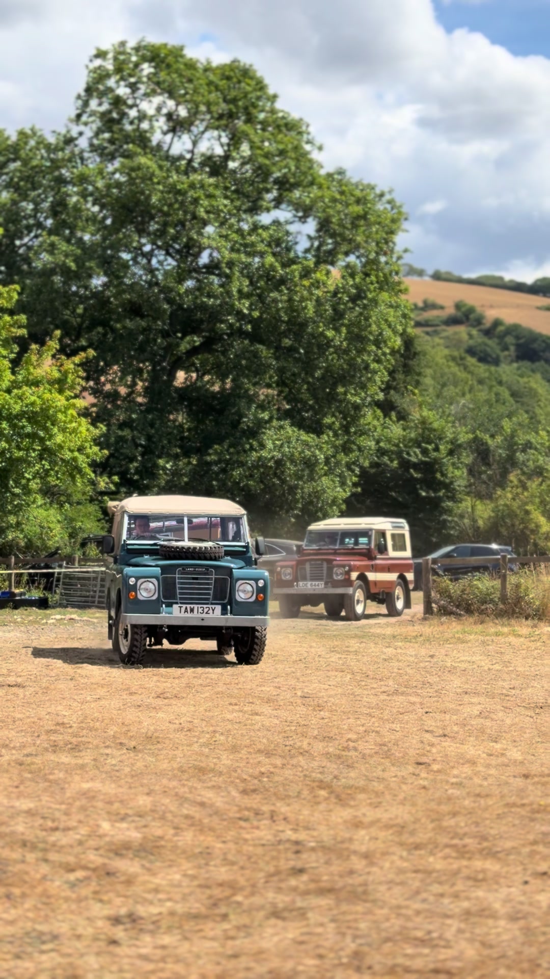 @landroversofdevon