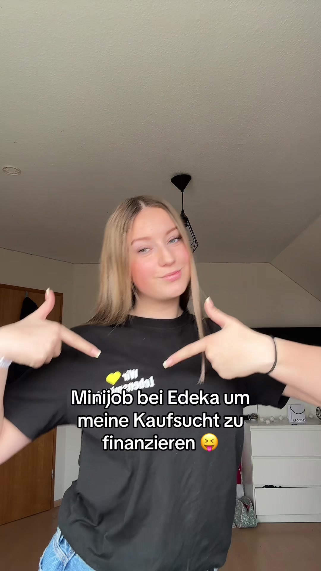 @𝒜𝓂ℯ𝓁𝒾ℯ𓆉