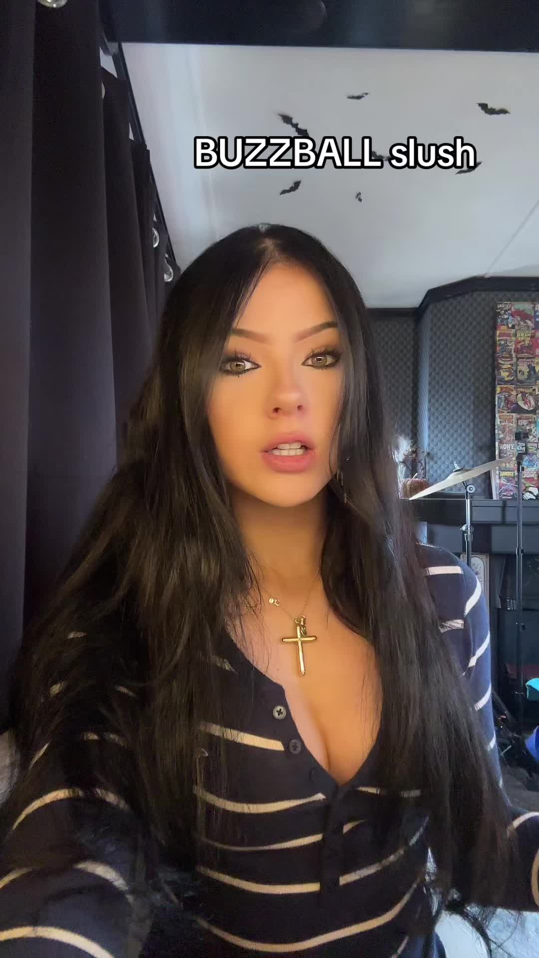 @Ellie💄