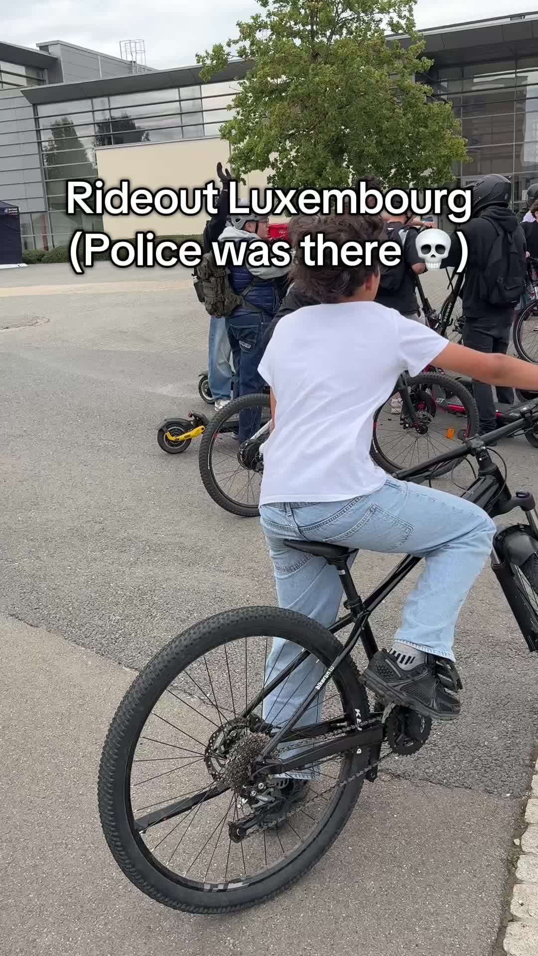 @Charly 🏔️ 🛴
