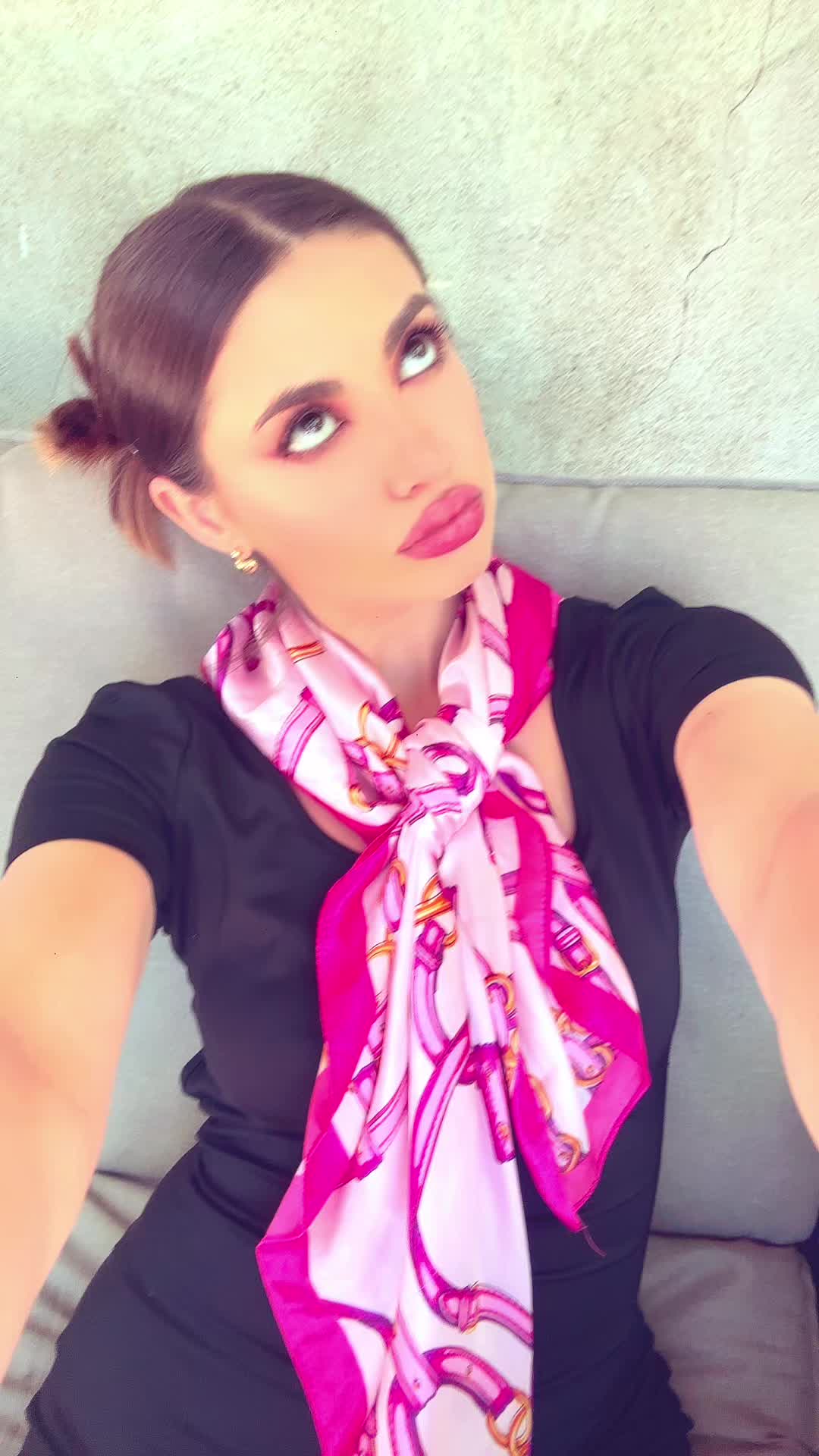 @Catinca Neculaiasa