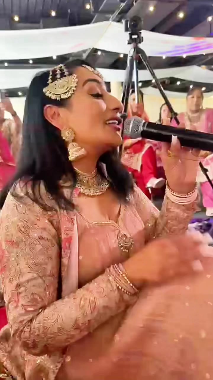 @REENA KAUR PUNJABI FOLK SINGER
