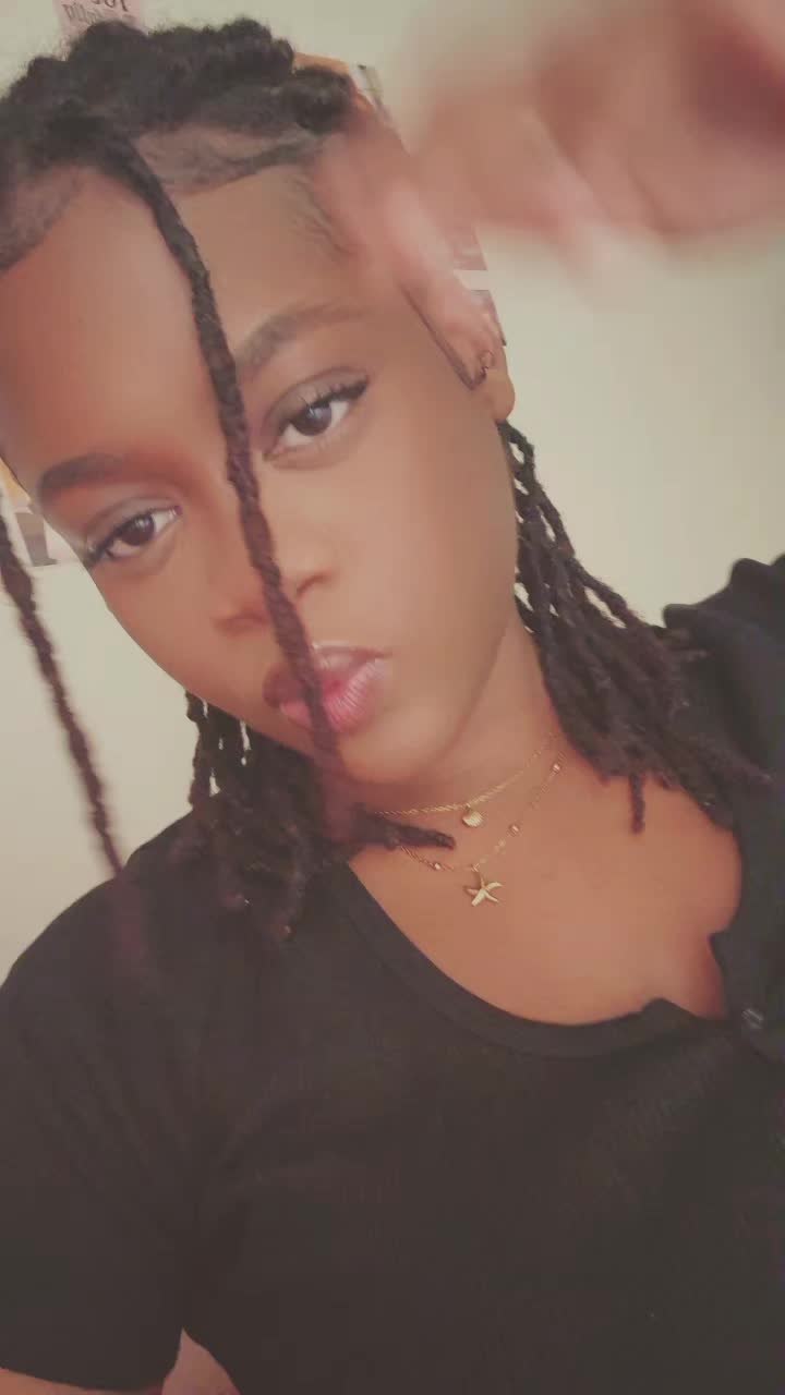 @😋🫰🏾