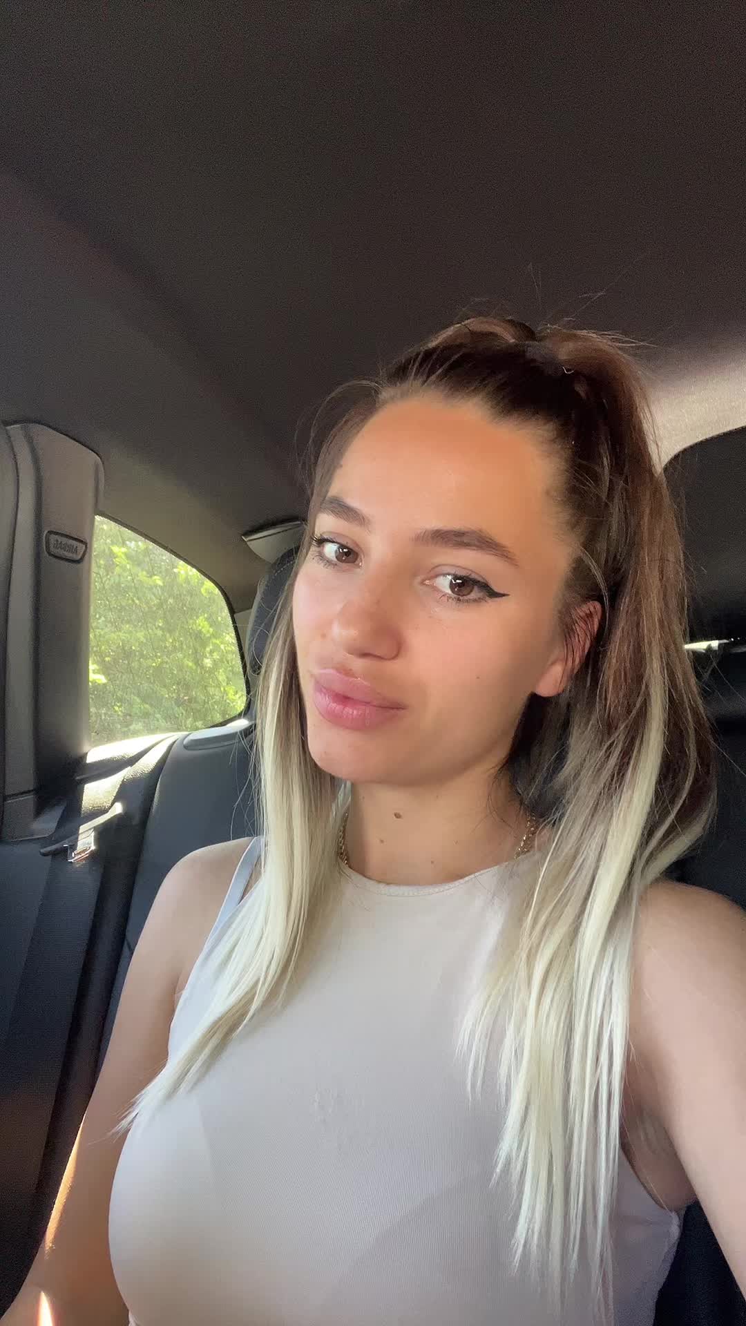 @Jasminelive