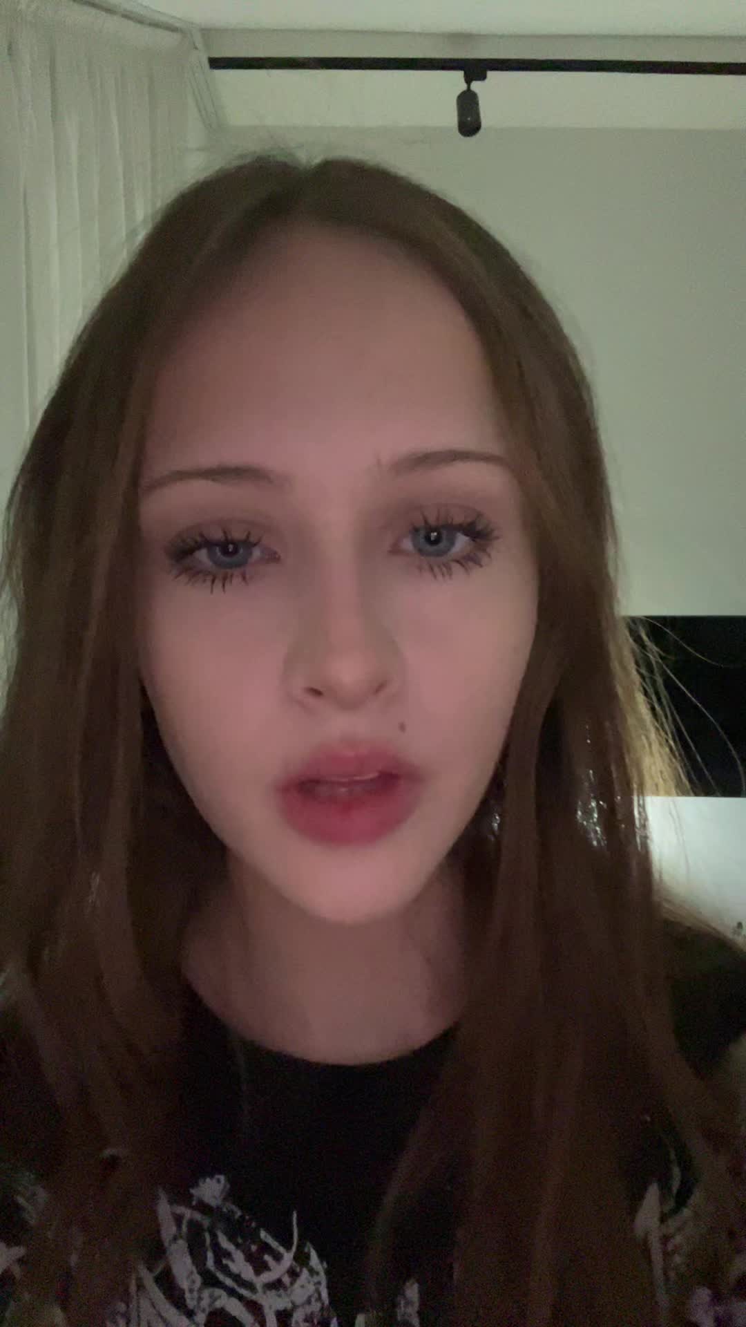 @av8