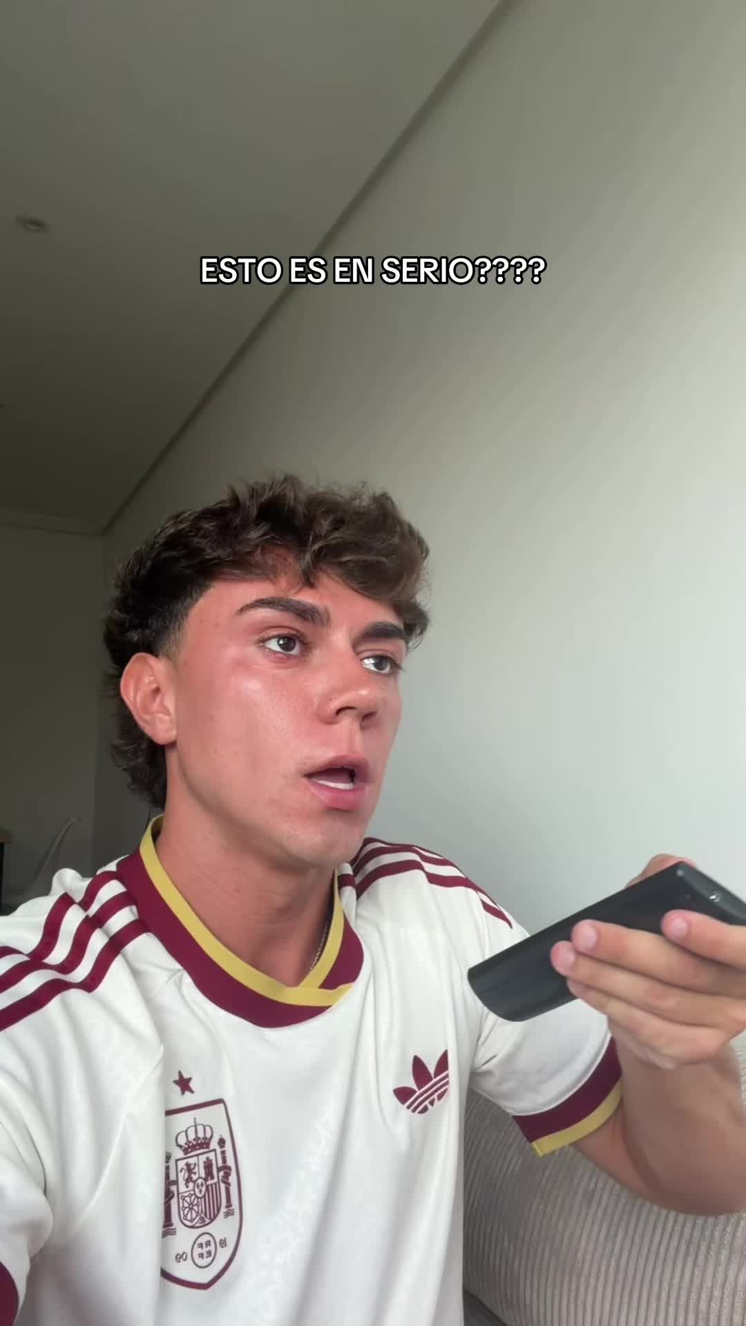 @&Aacute; L V A R O