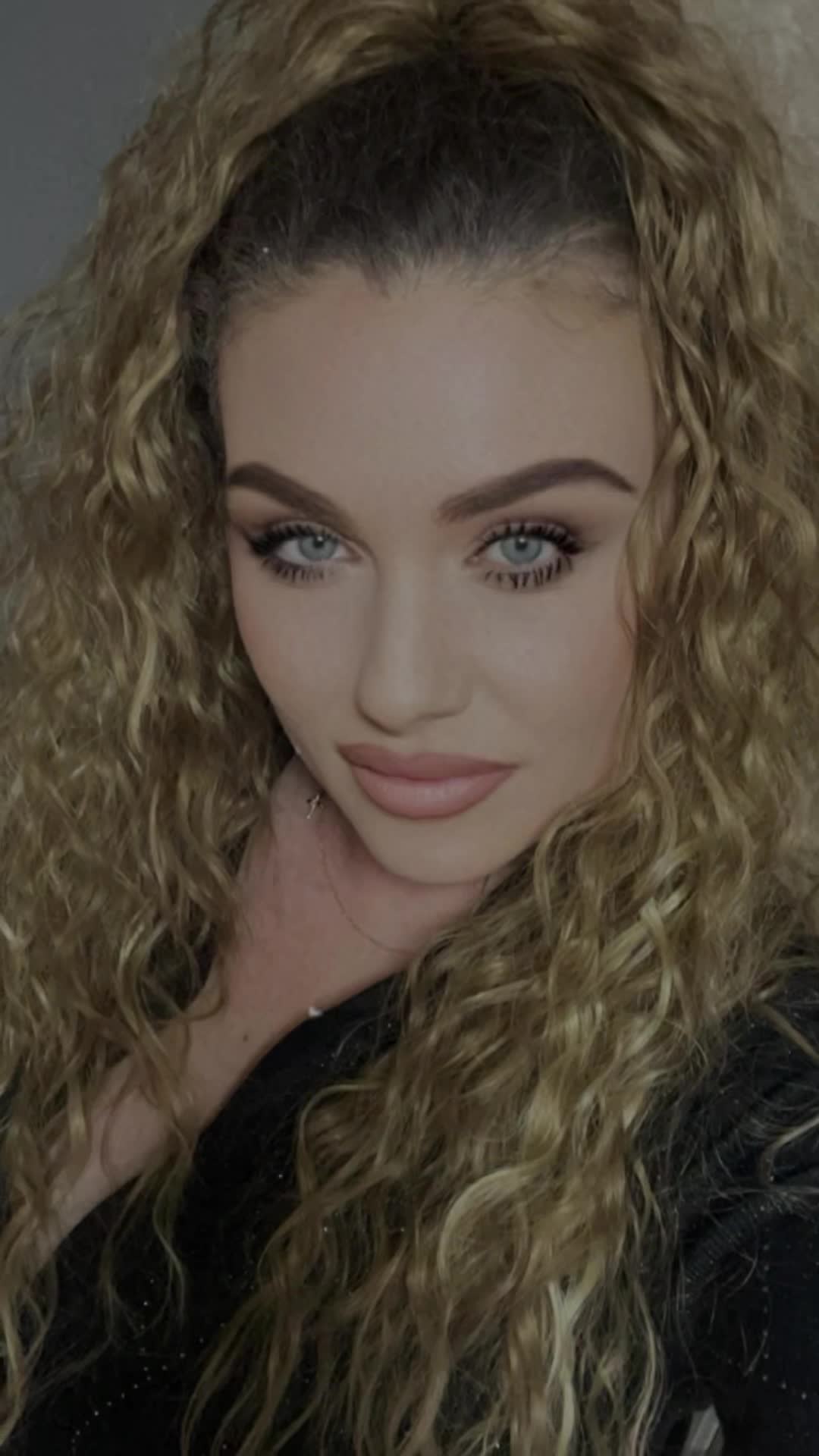 @_.elizabethp🇺🇸🇦🇱🇬🇷