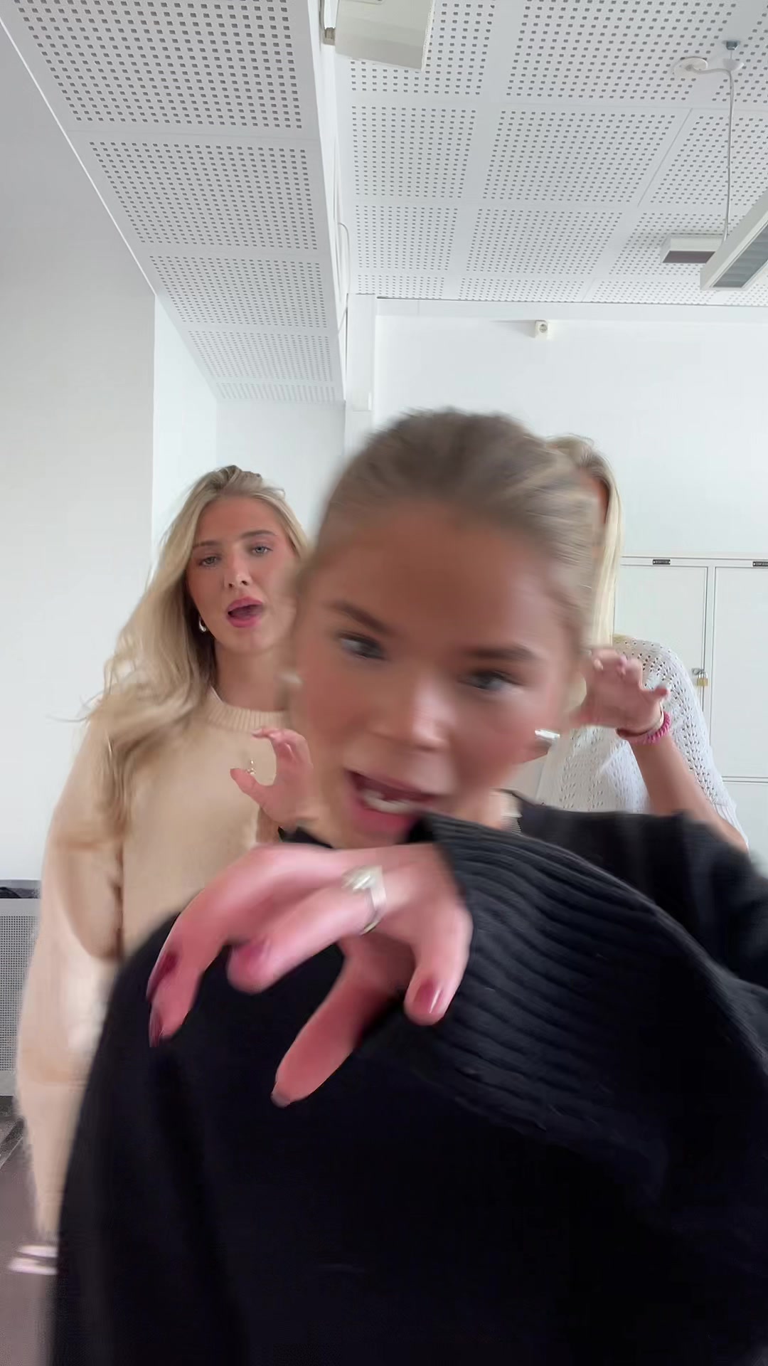 @5bloddyhellfknamigos