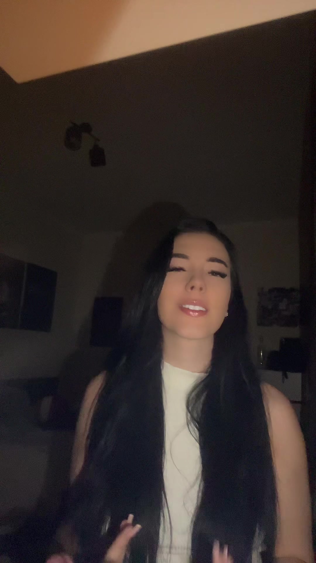 @N💋