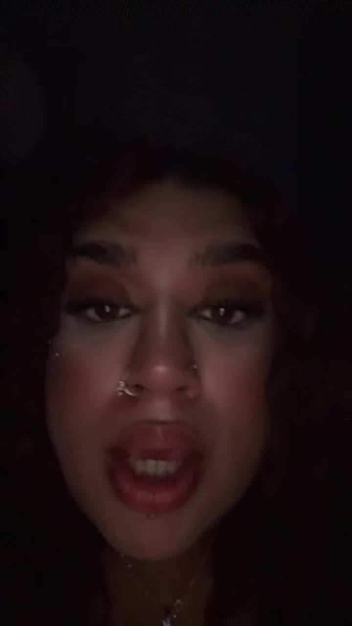 @Maalaxh