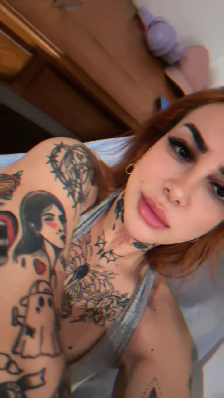 @leyanailz