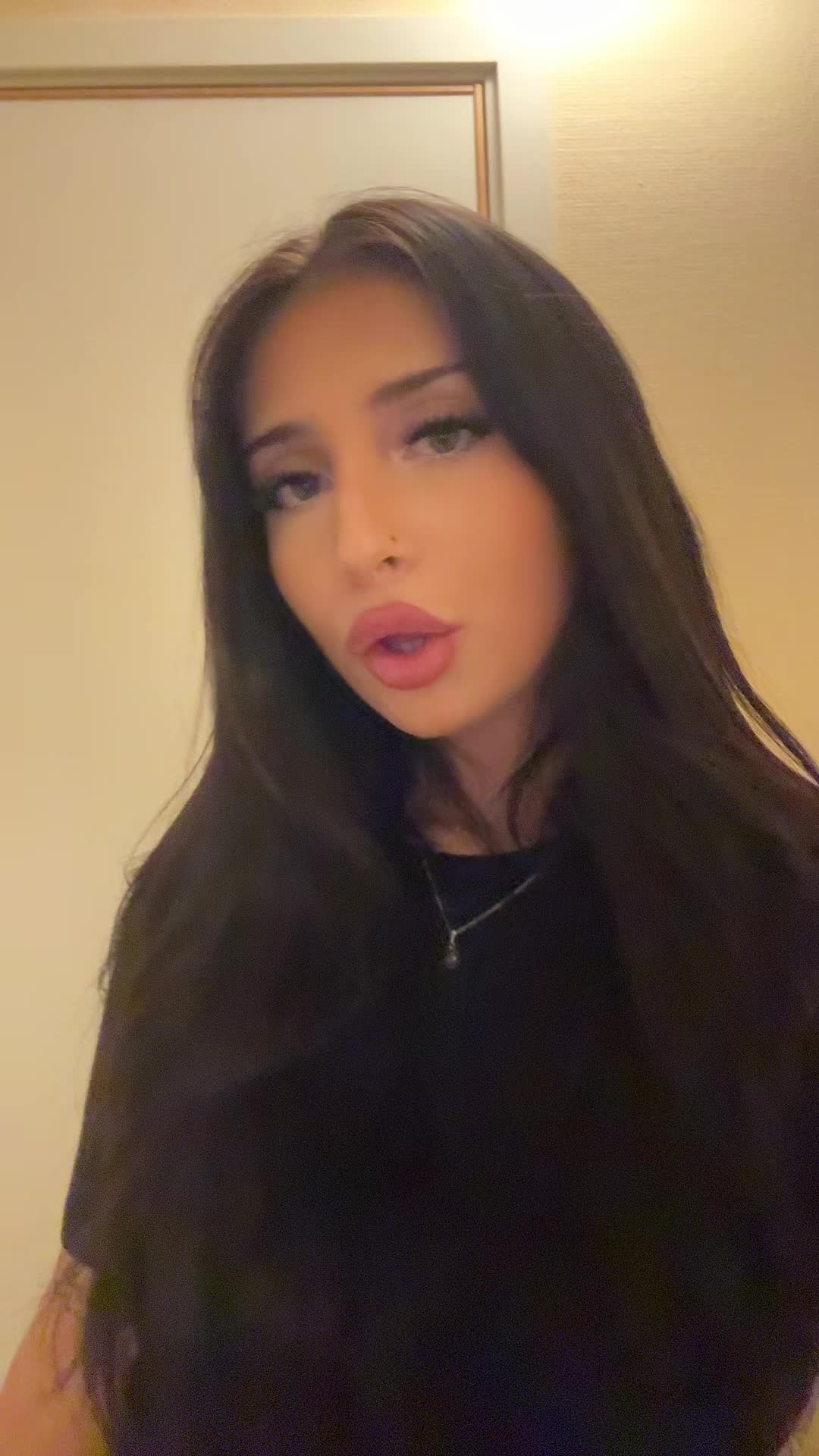 @elina