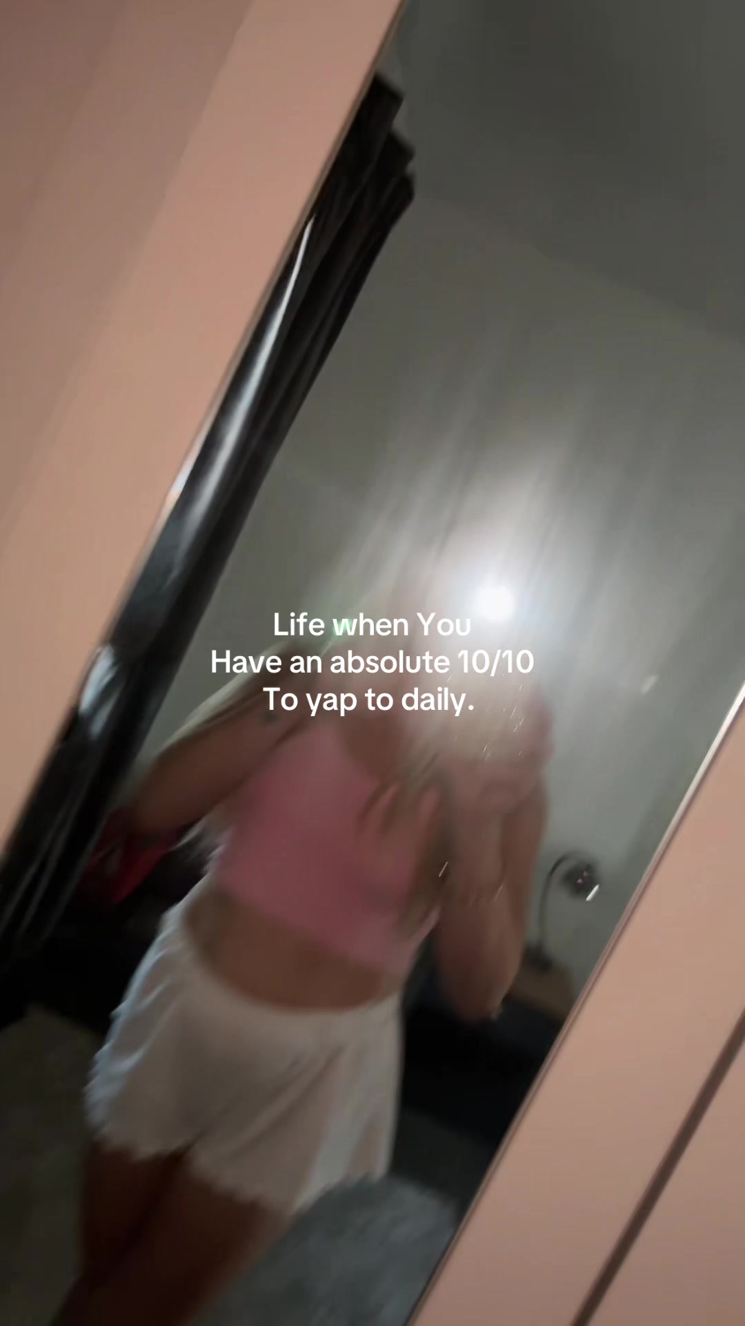 @🐝