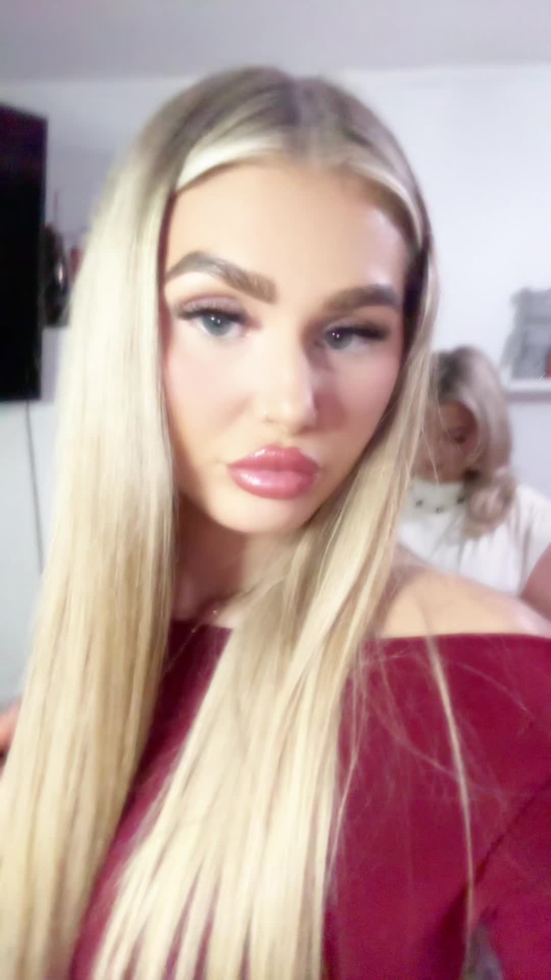 @Charlyemmanicholls