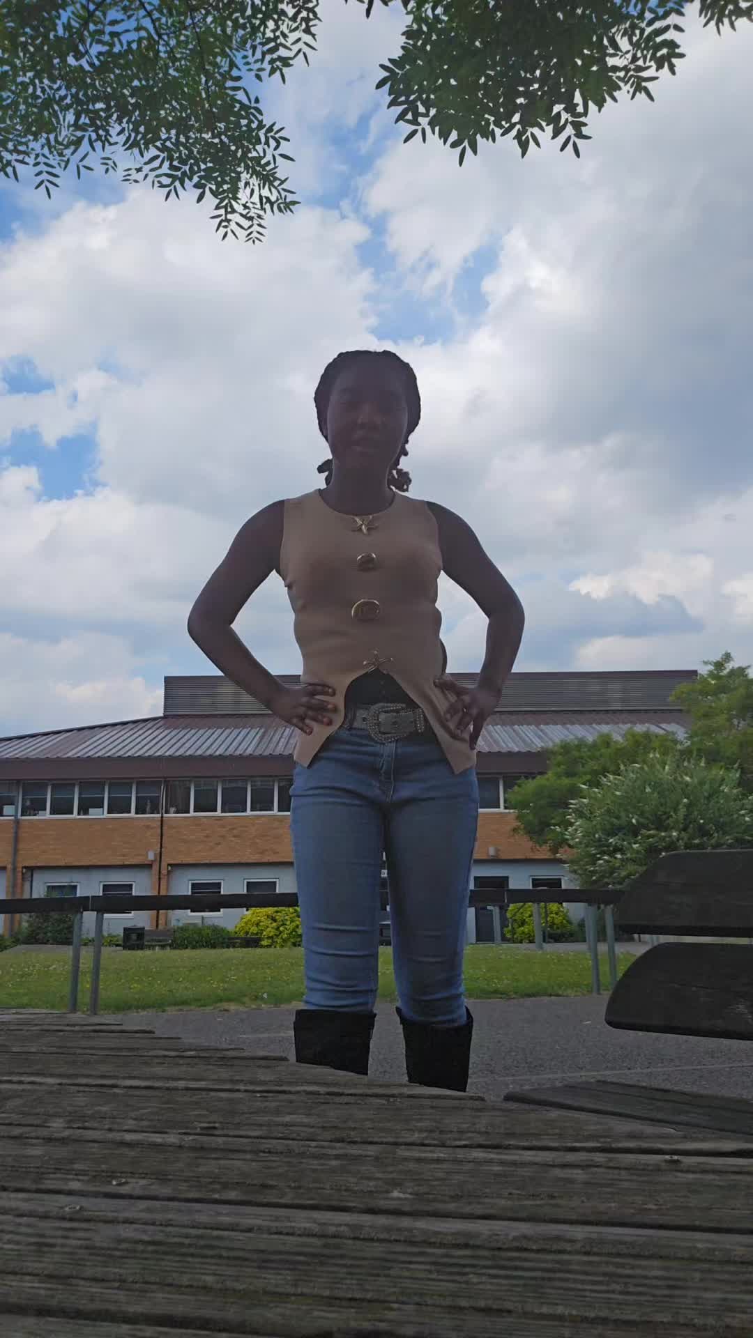 @juli&atilde;