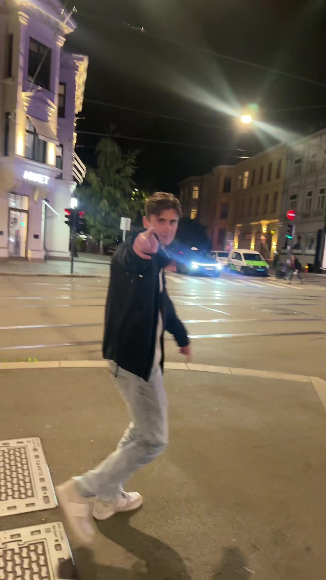 @LINNI
