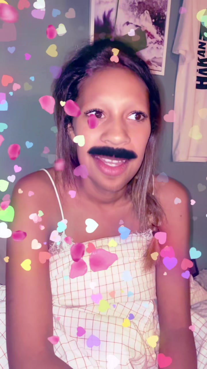 @liviaspam36