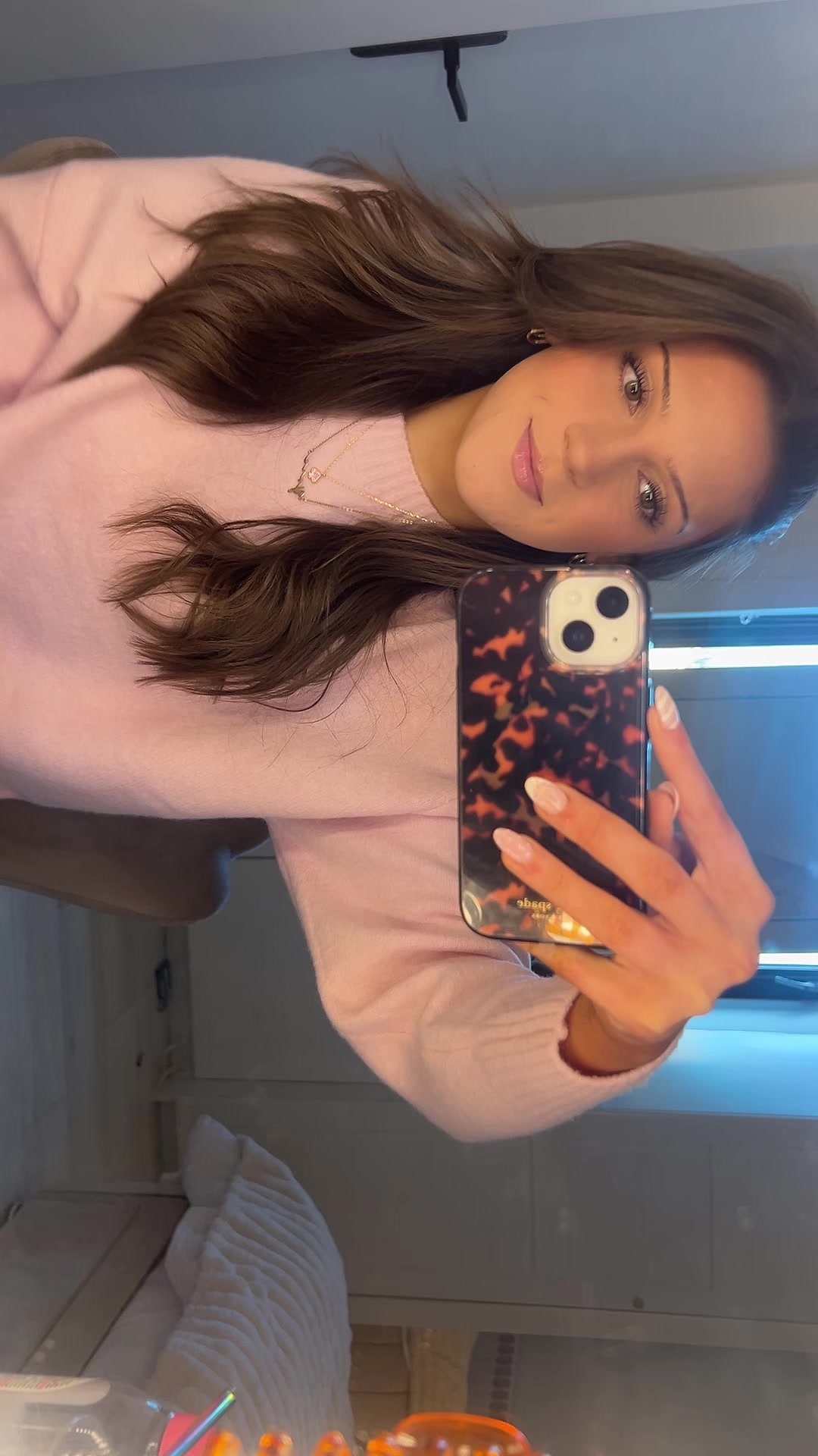 @Y V I E