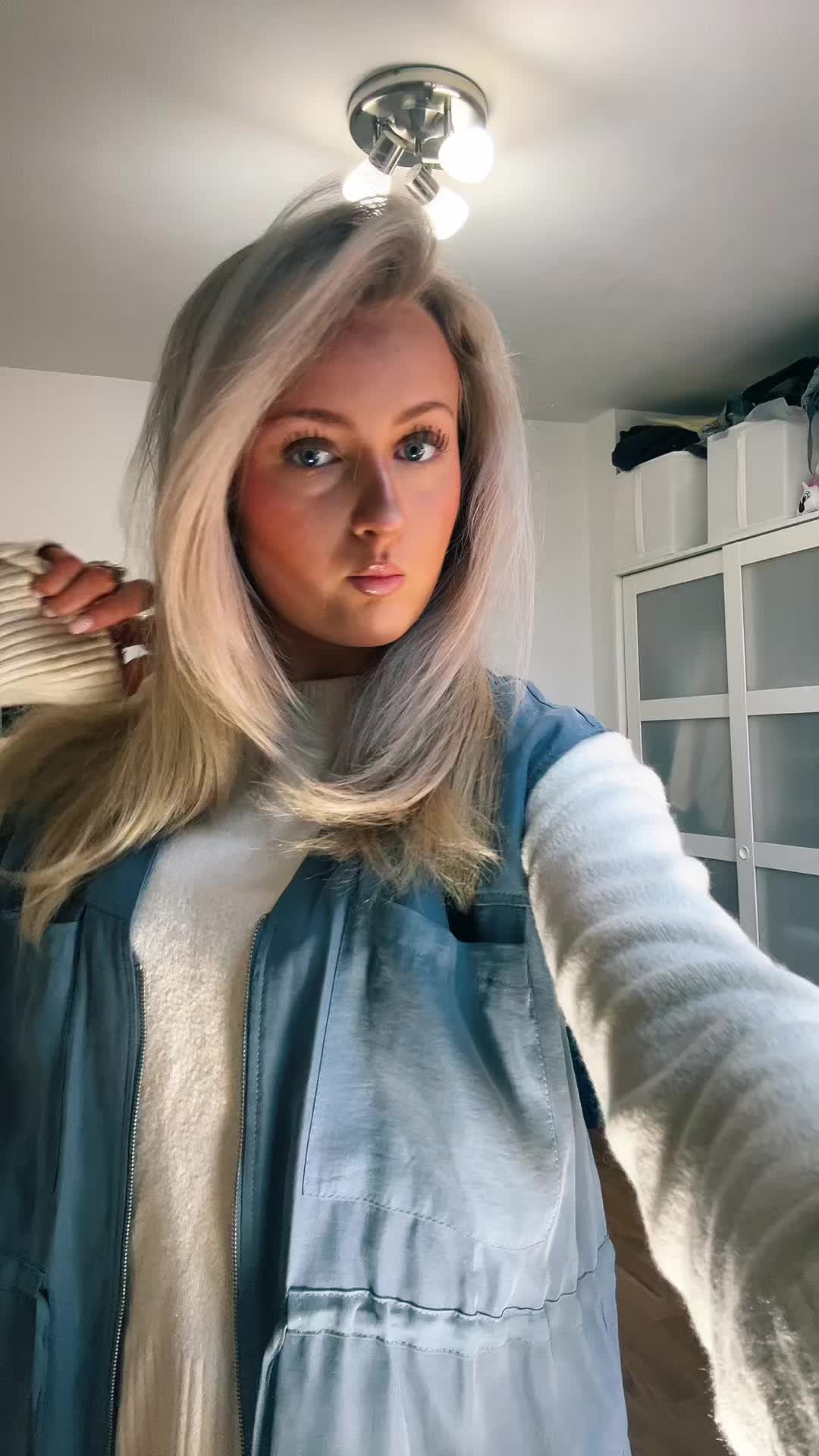 @🫰