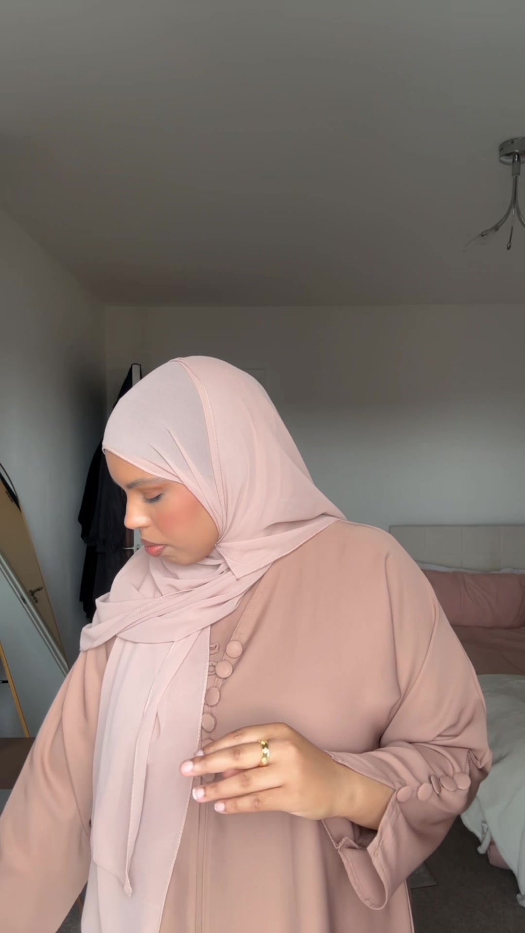 @Aisha🧸