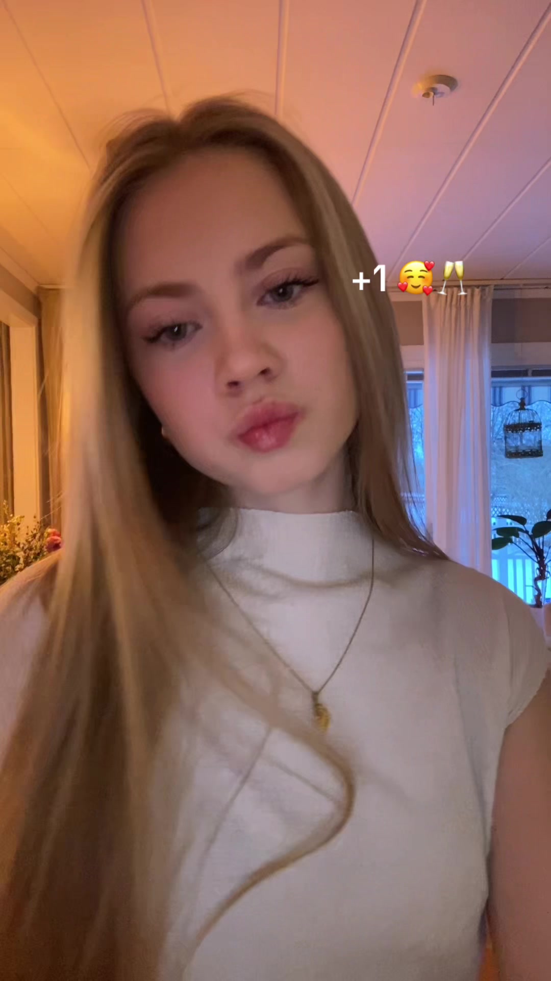 @kaypop 🍿🦄🙈💩