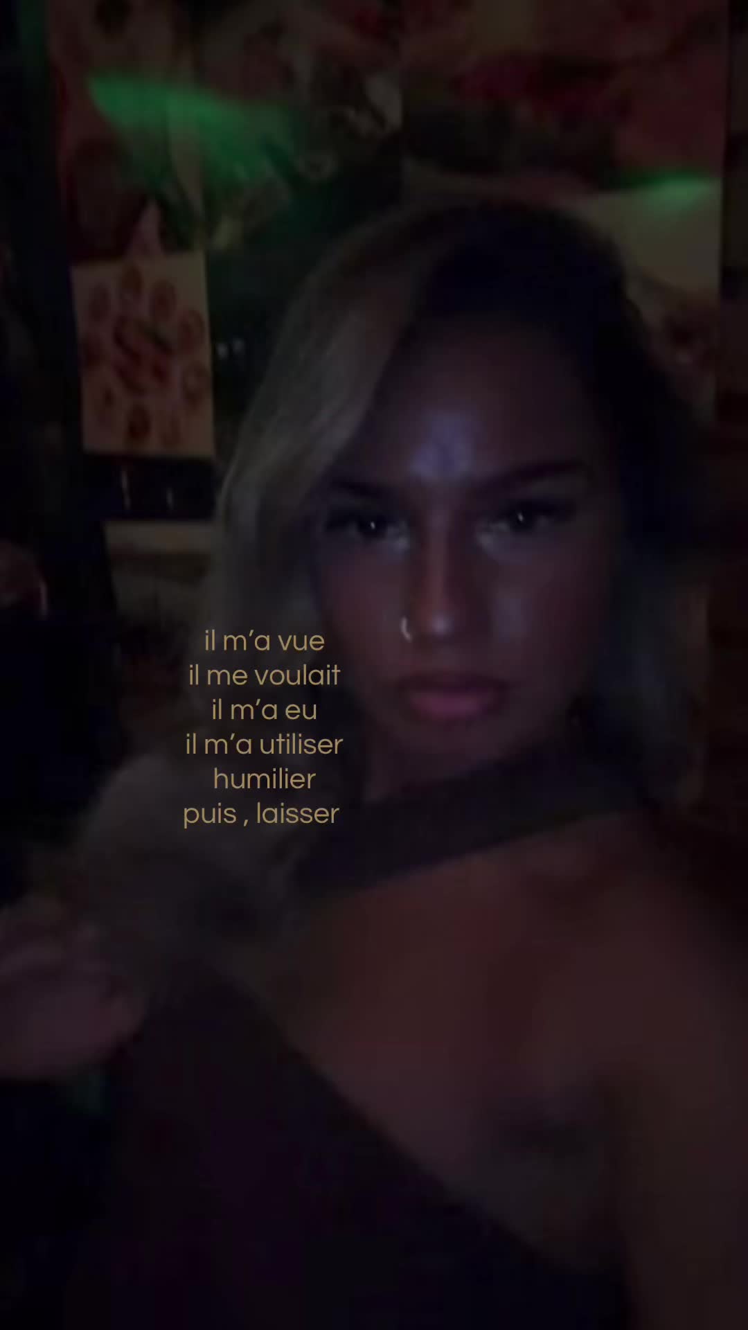 @𝐇