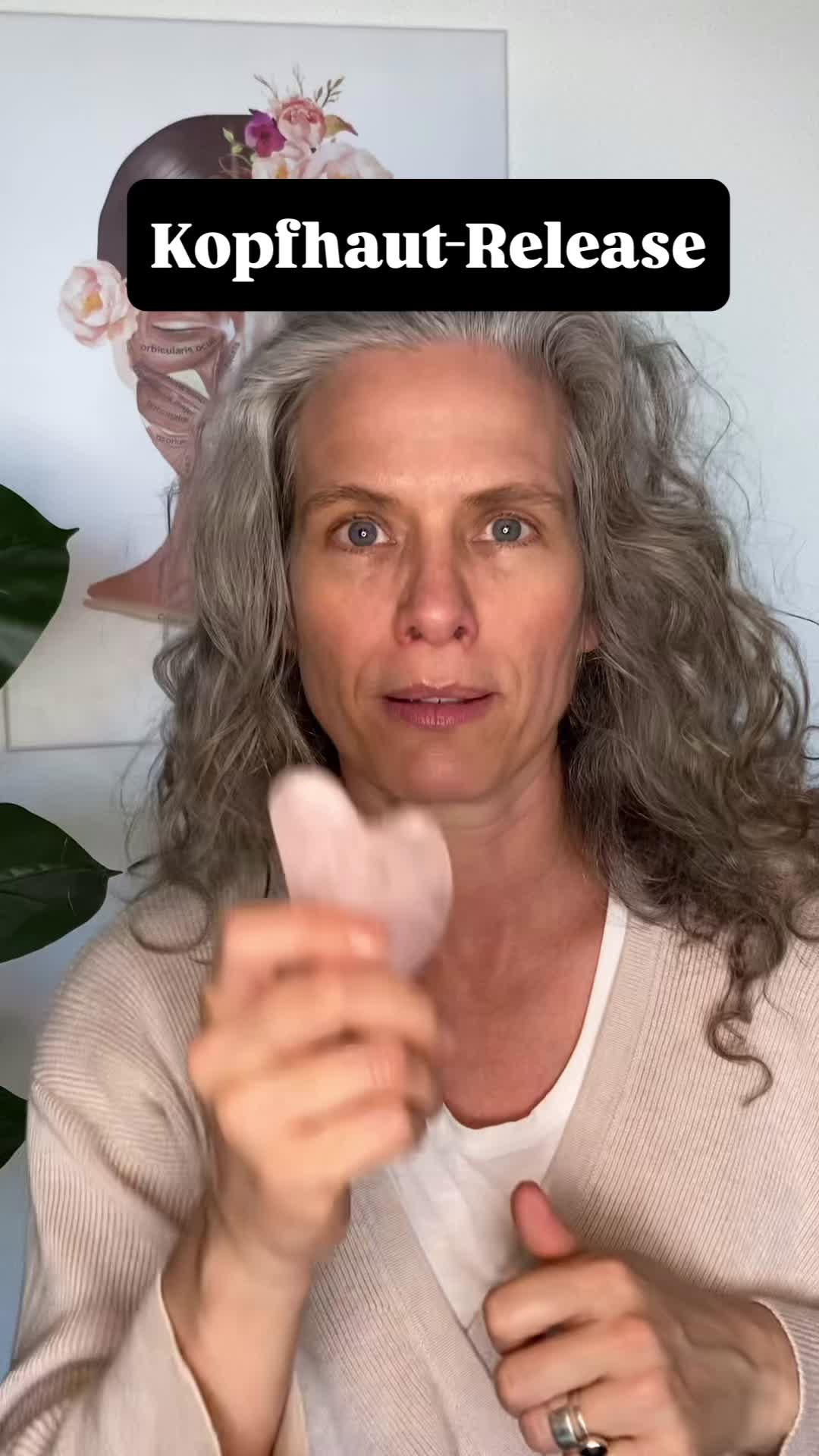 @ninaschennach_faceyoga