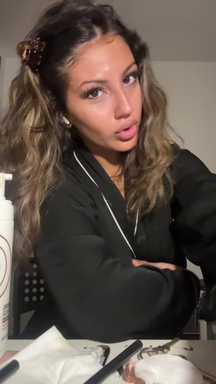@Nicolee