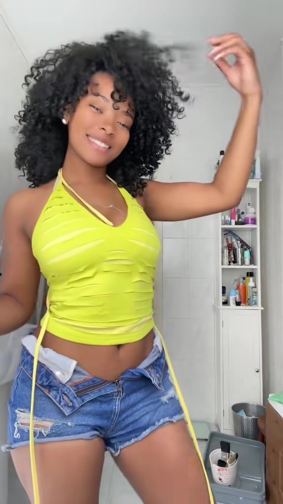 @YoungAthena