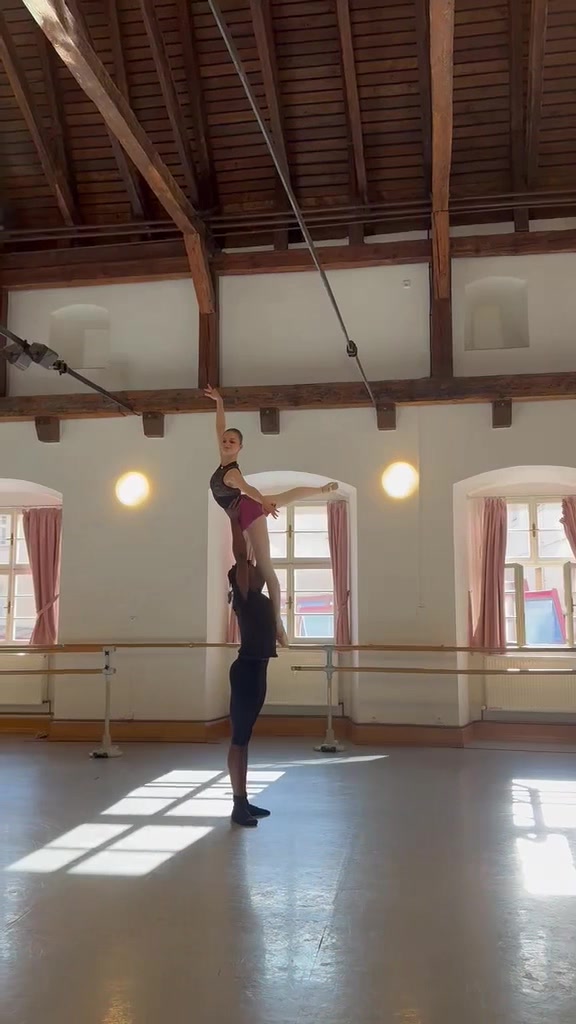 @The_ballet_Phoenix