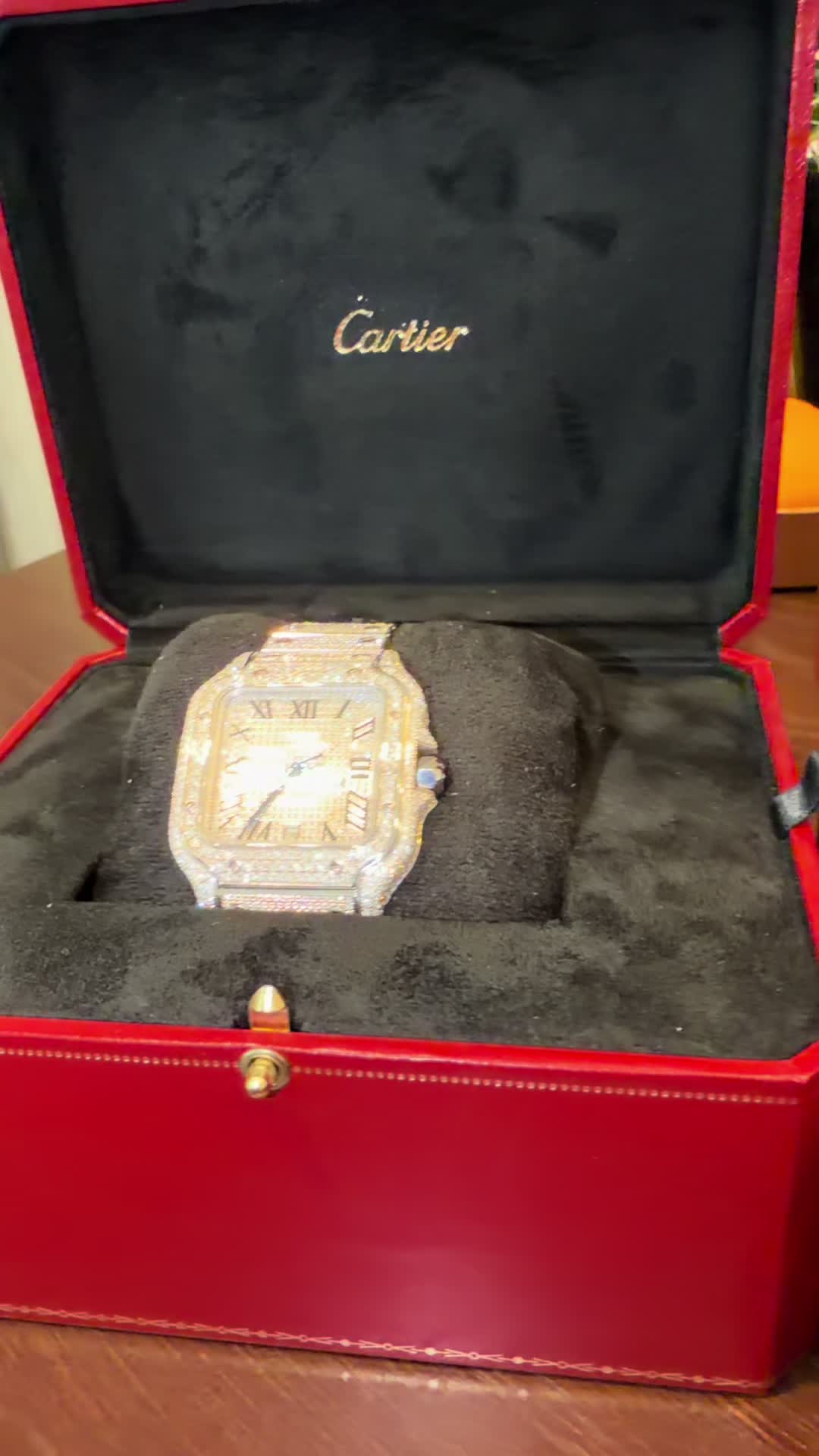 @Dubai Jewellery GmbH