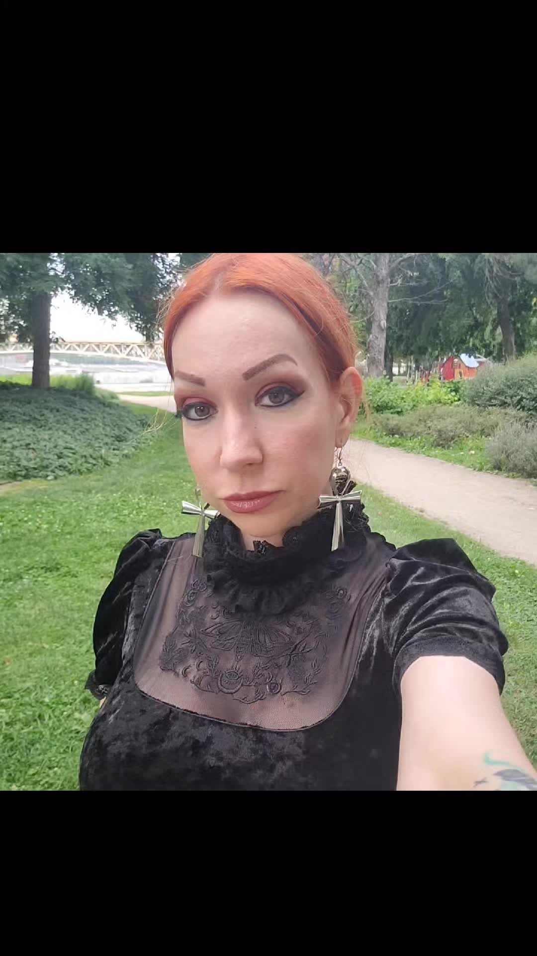 @Lilia Flammeus - Goth girl