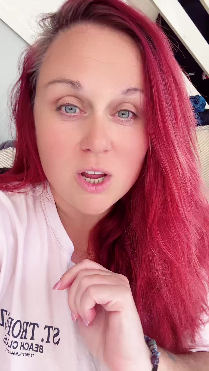 @SarahjustSarah_backup