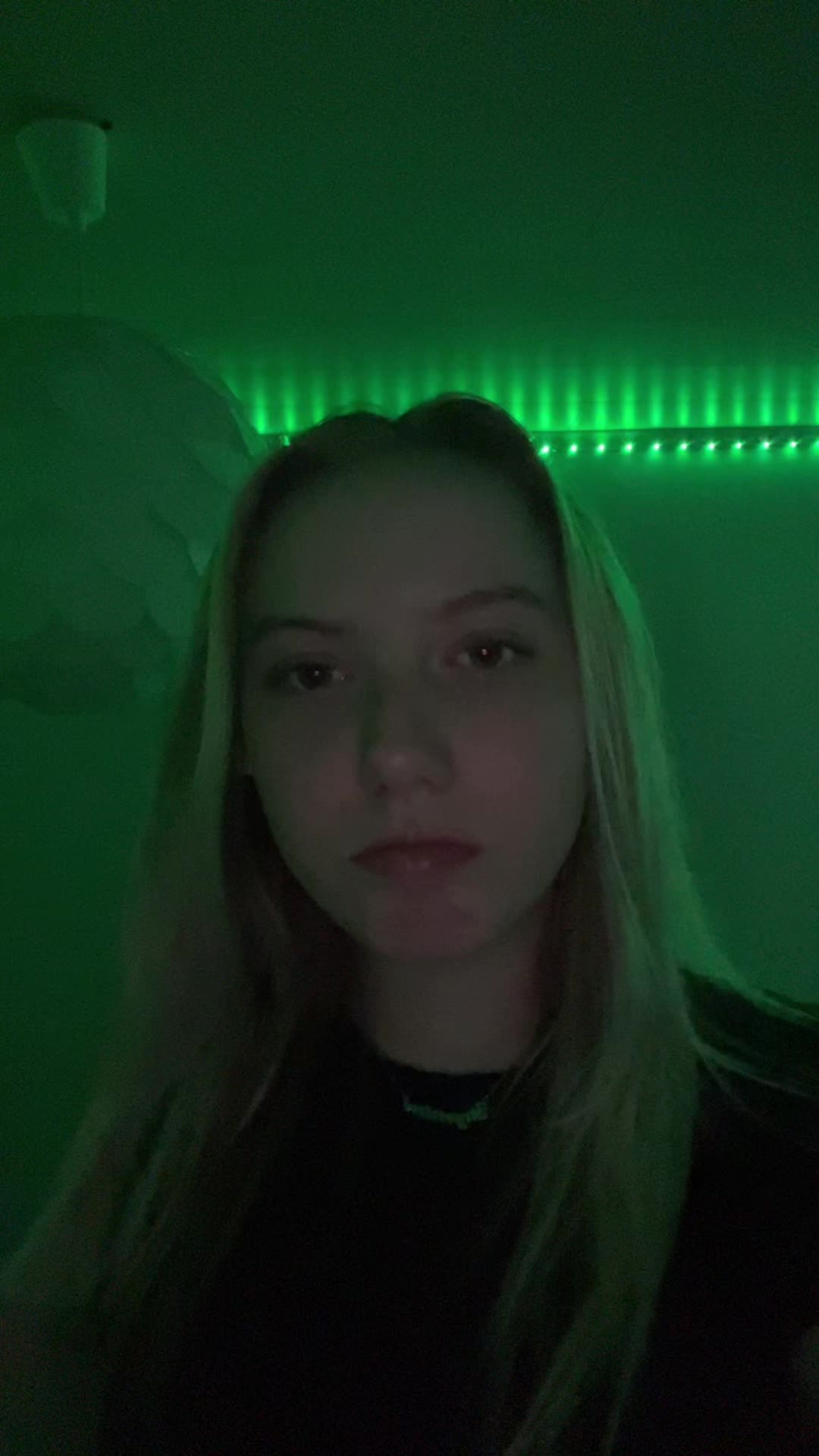 @𝐁𝐥𝐨𝐧𝐝𝐢𝐢😉❤️