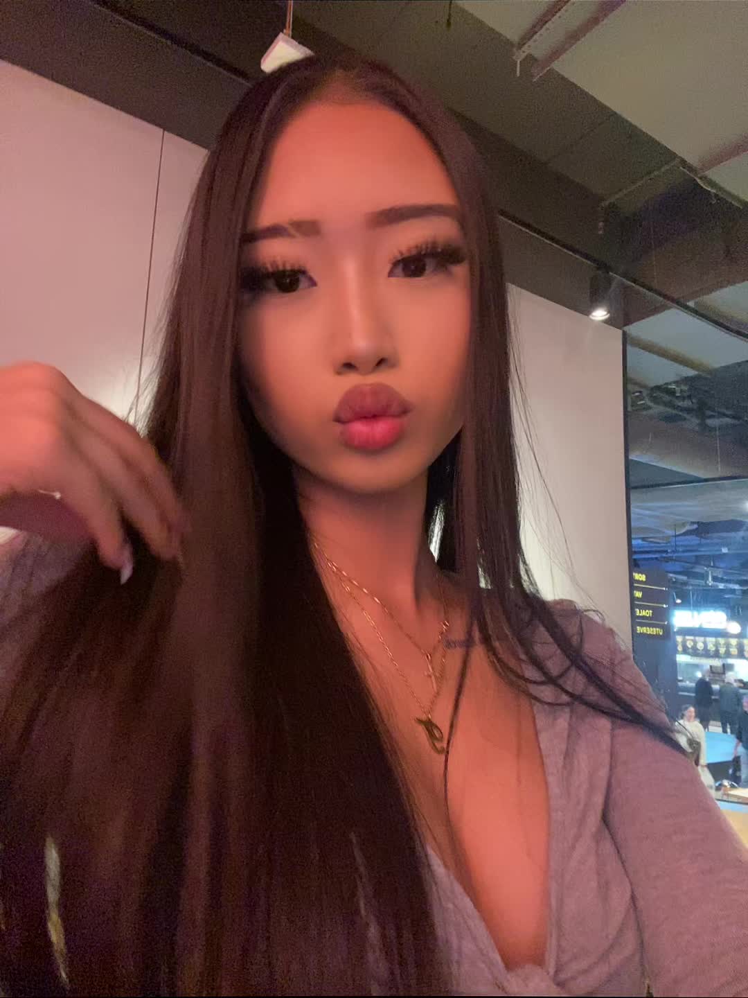@๐๐ซ๐ข๐ฌ๐ก๐
