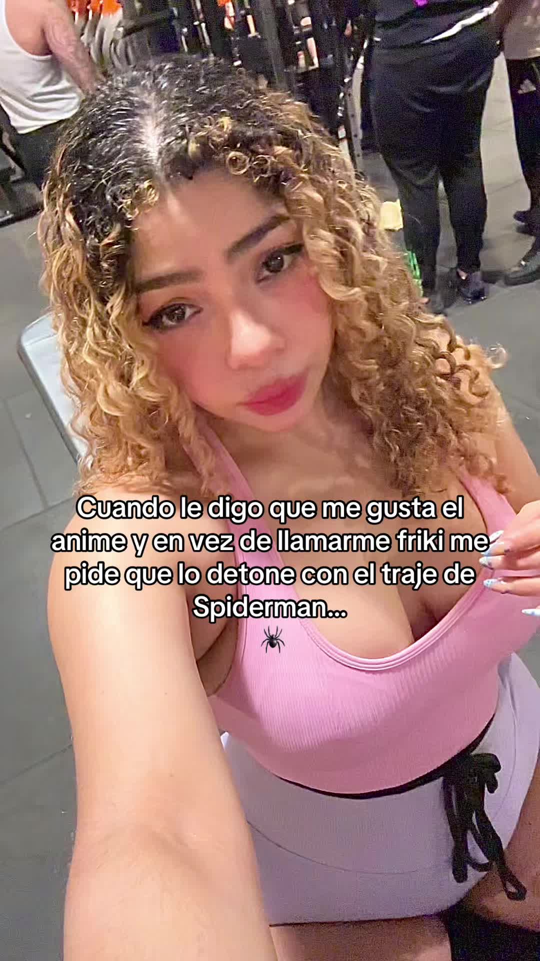 @Curly Alyss 🎀