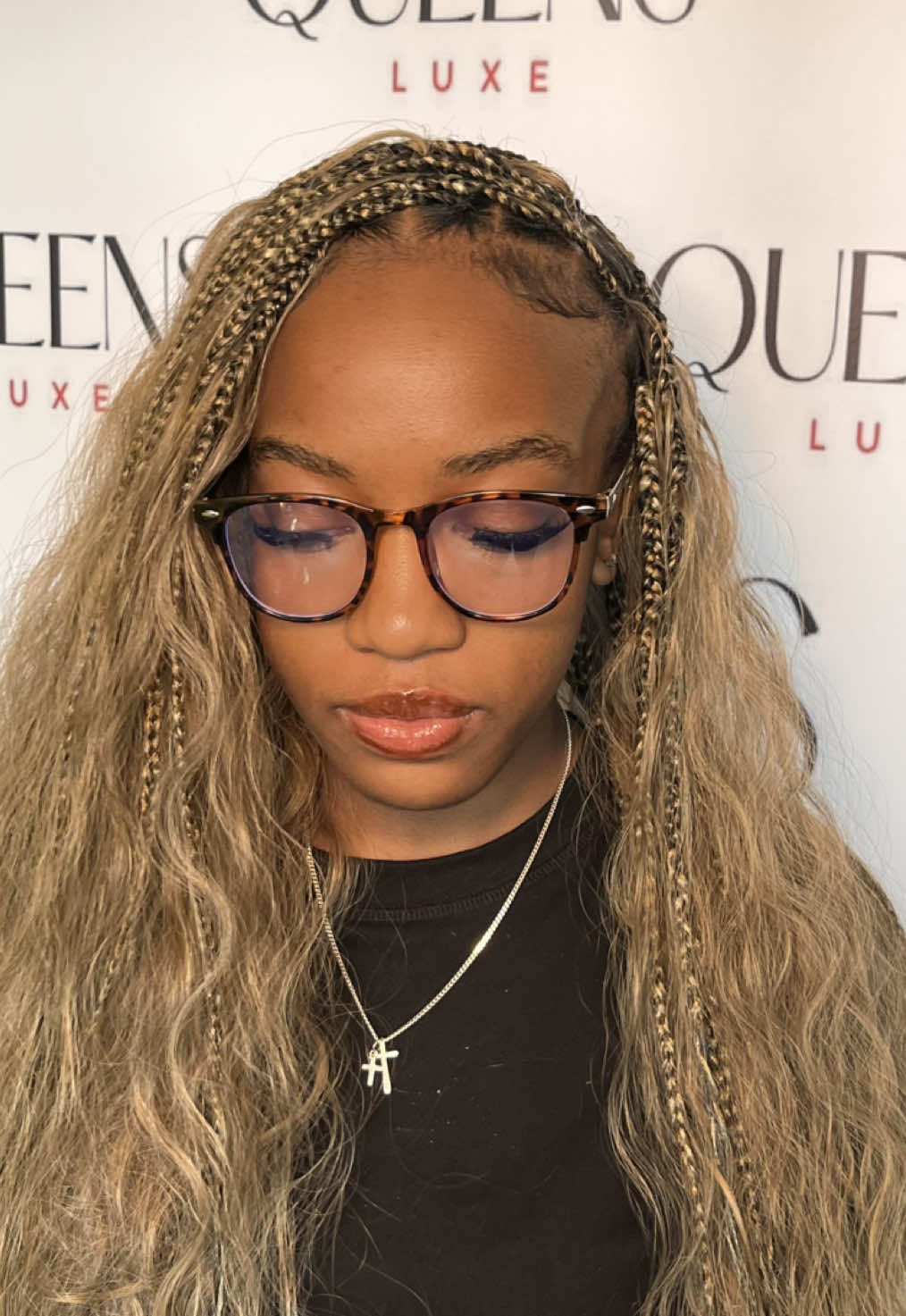 @queensluxe