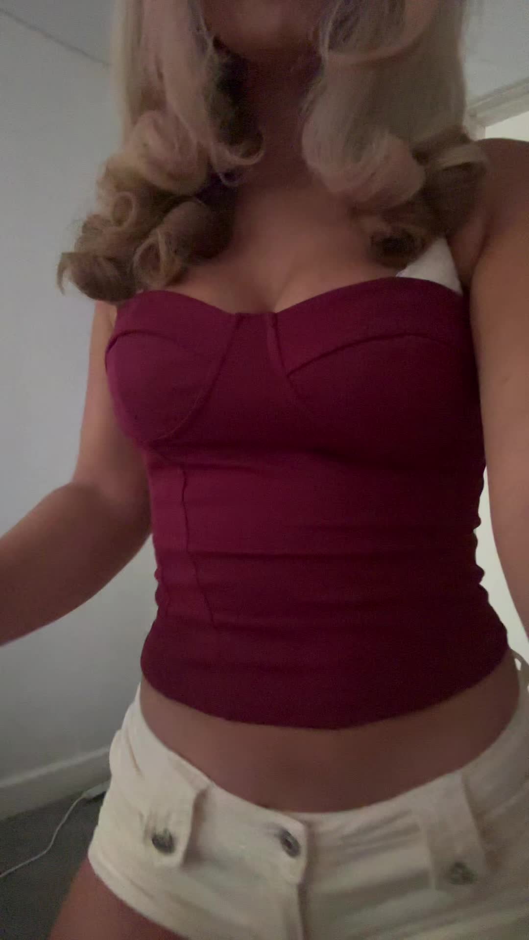 @laceyxo