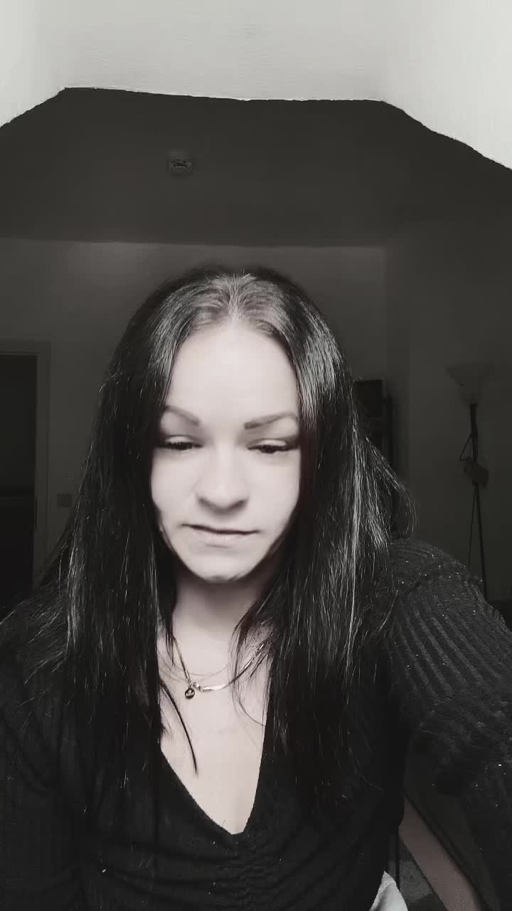 @Danii3La93
