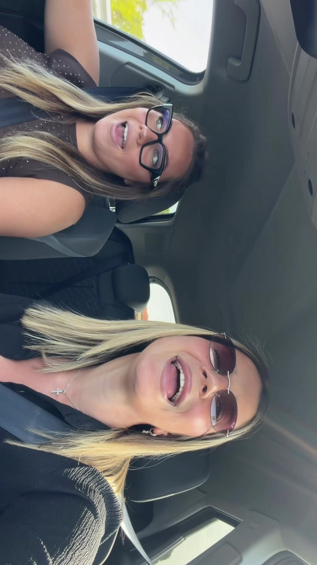 @lisabonazzaa