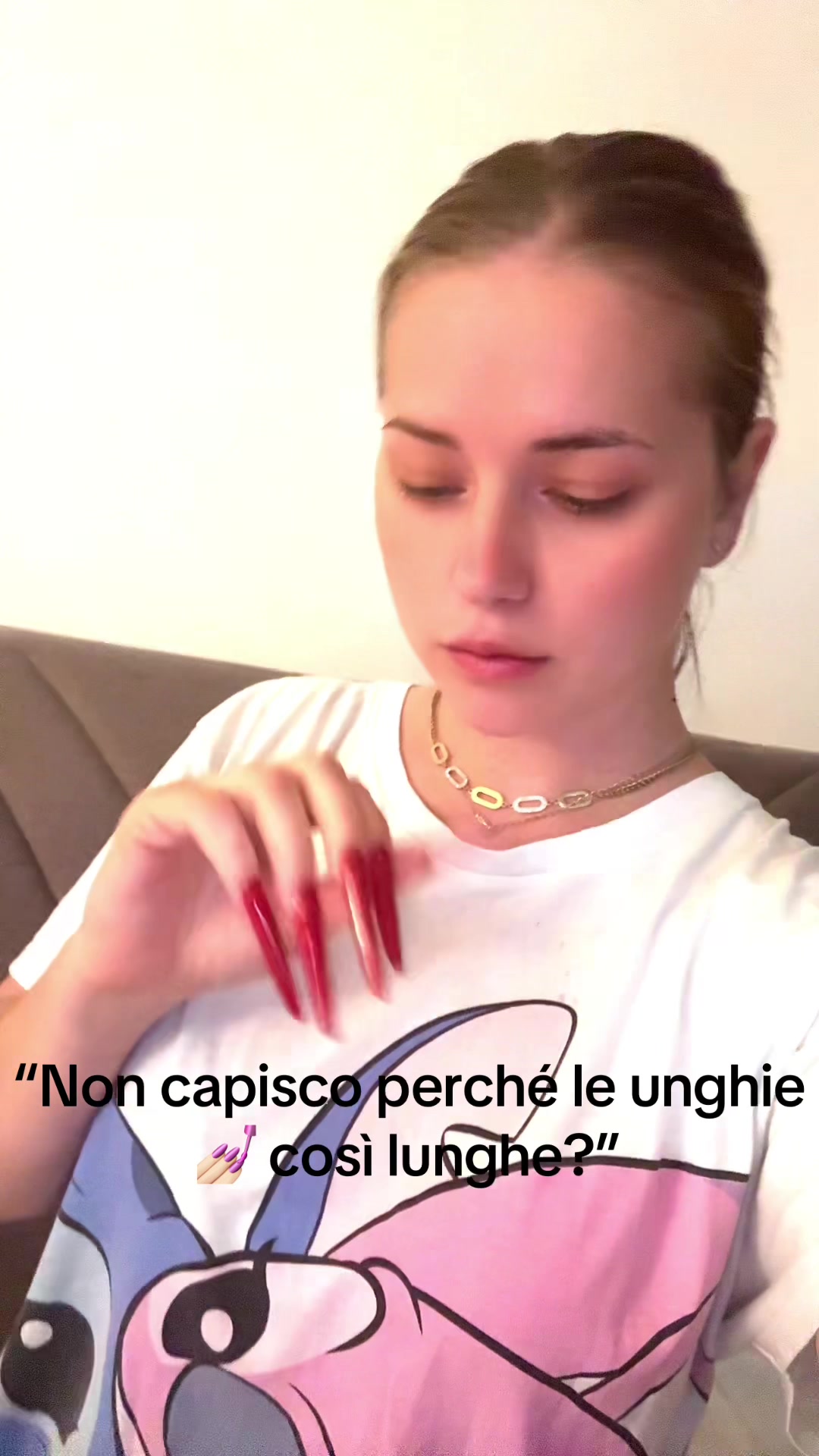 @Monika😎