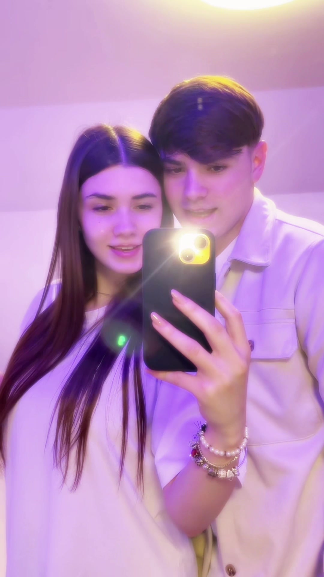 @daniela