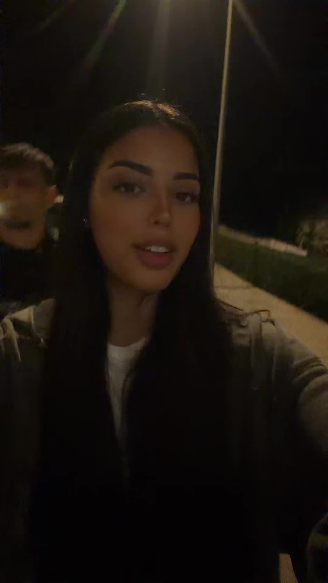 @Ari Zoppi