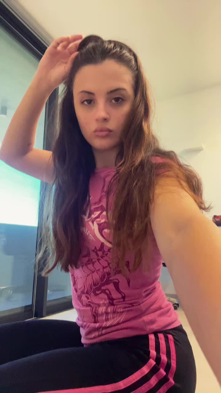 @Júlia🐆