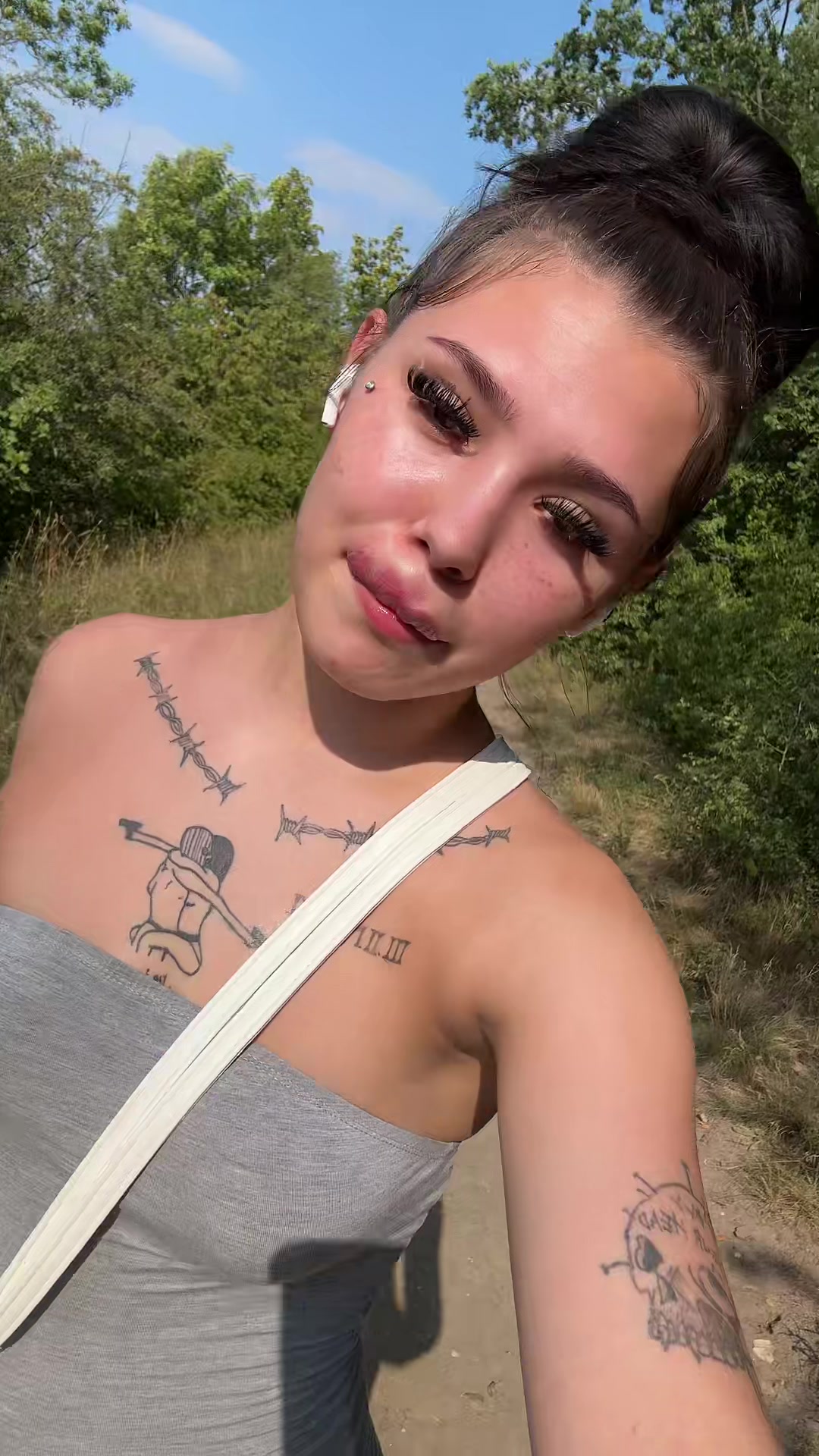 @Ig- youngelinka_