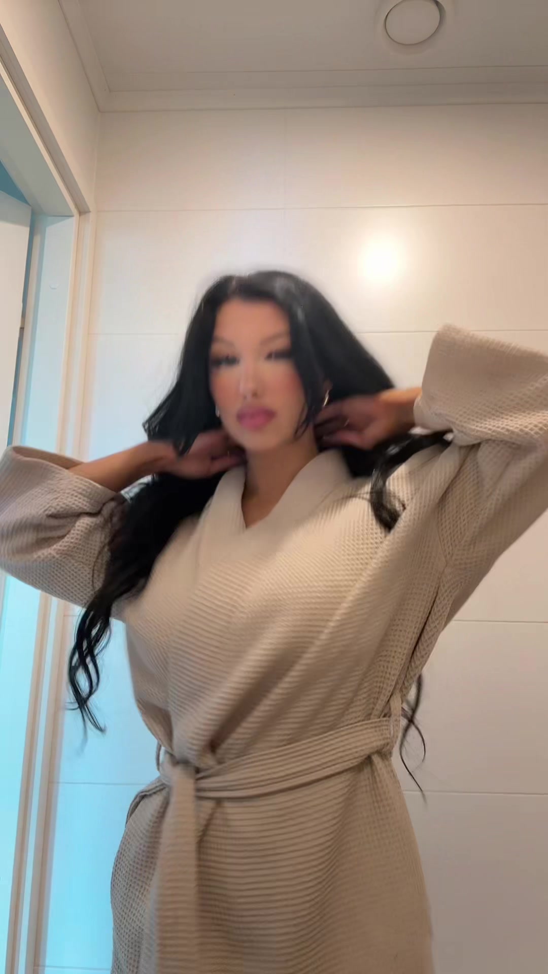 @ellaxo